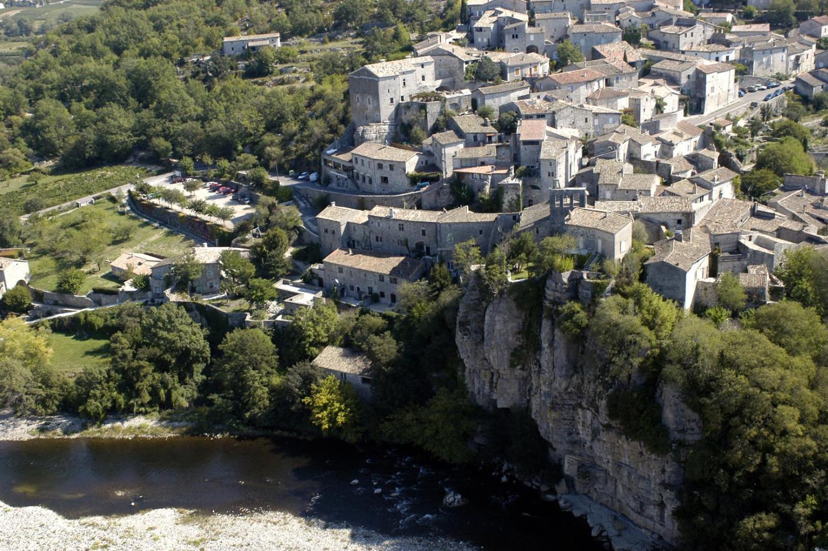Maison Pierre Et Voute Au Coeur Du Village Balazuc Kültér fotó